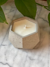 Load image into Gallery viewer, Geometric Candle
